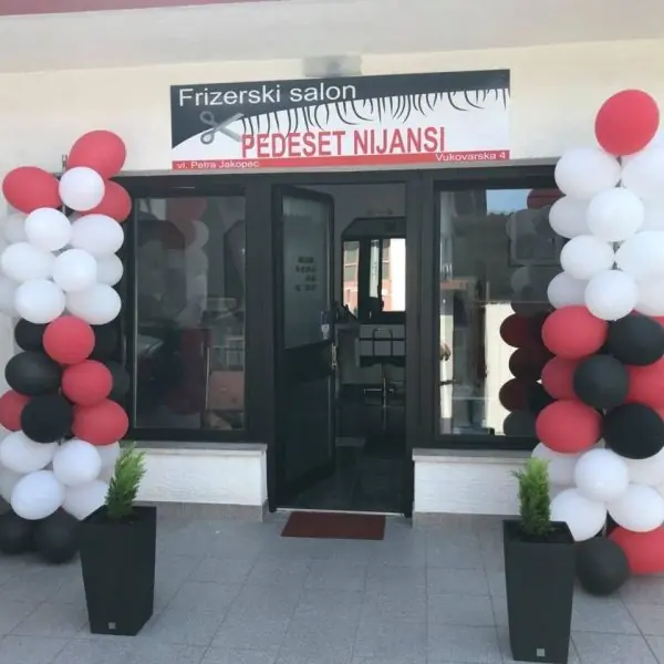 Ulaz u frizerski salon Pedeset nijansi, Vukovarska 4